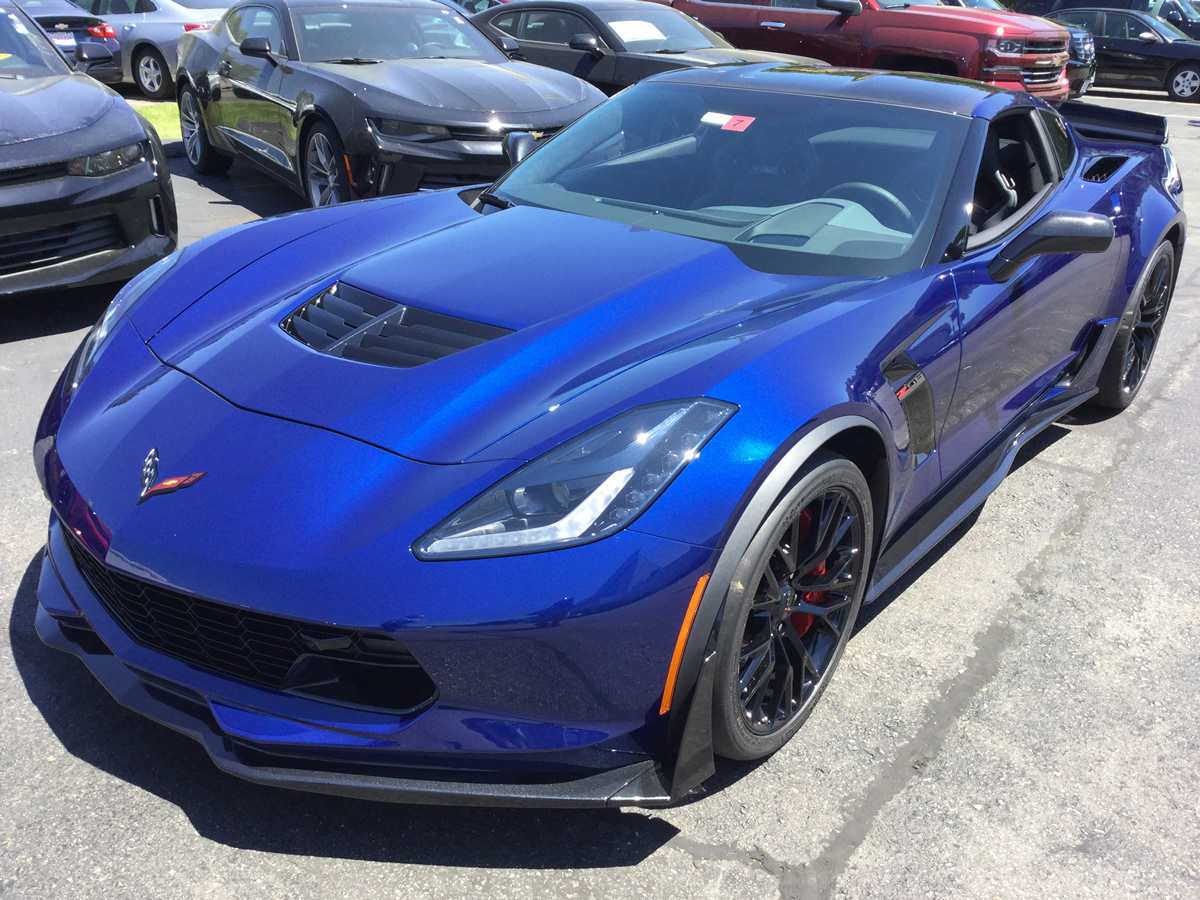 2016 Corvette Z06 Z07 In Admiral Blue Metallic Caught Nude