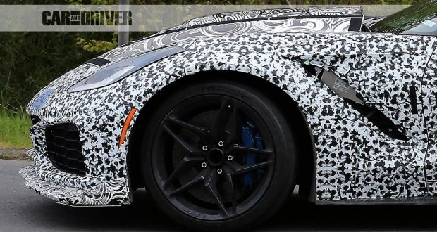 2018 Corvette Zr1 Shows Off New Wheels And Some Flames At The 2018 Corvette Zr1 Showing Off New Wheels