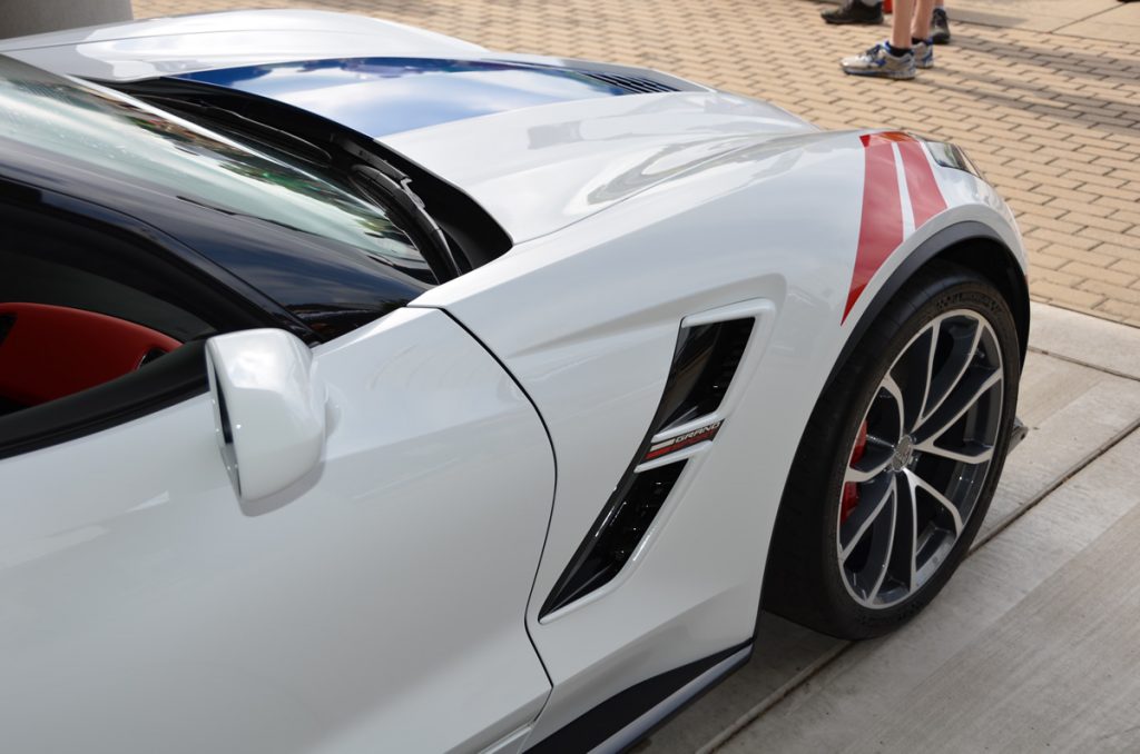 2017 Corvette Grand Sport Heritage Package in Arctic White