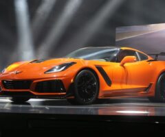 2019 Corvette ZR1 - MacMulkin Chevrolet