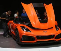 2019 Corvette ZR1 - MacMulkin Chevrolet